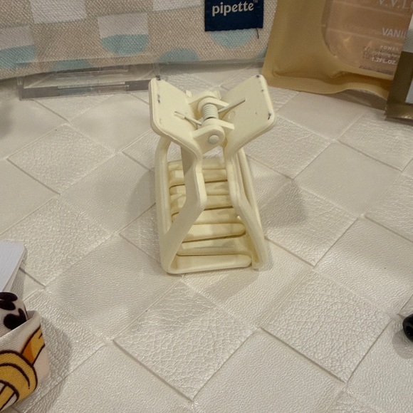 12 Piece Lux Bundle - Picture 8 of 10